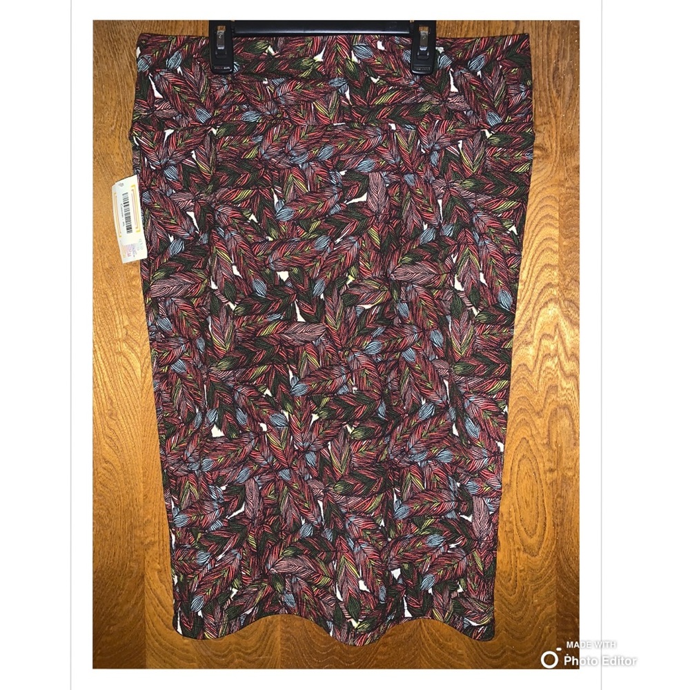 Lula Roe Cassie Pencil Skirt